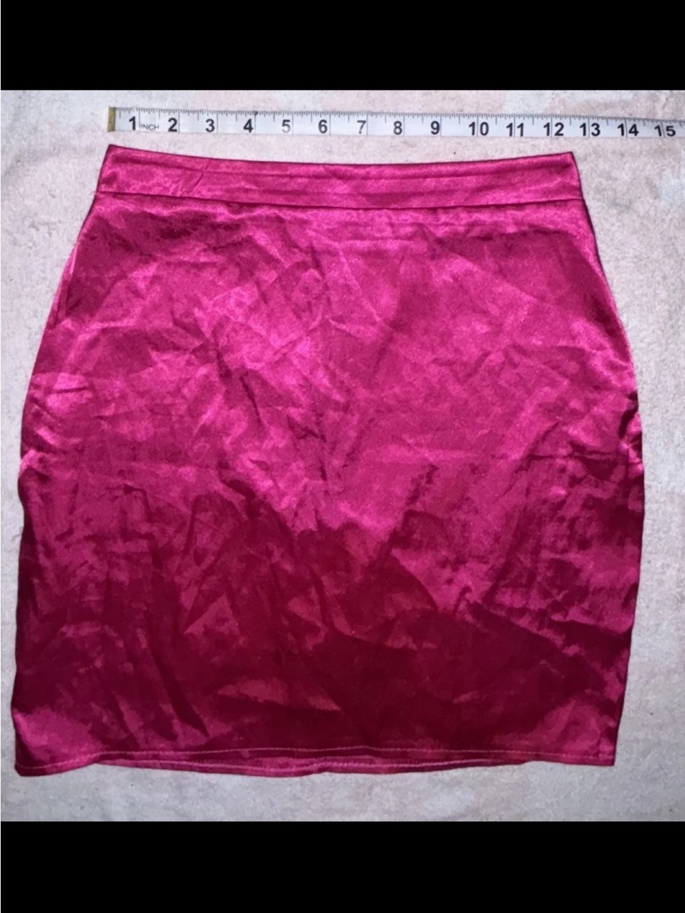 Pretty Little Things Y2K Micro Mini Barbiecore Vibrant Pink Satin Skirt SZ.US.4